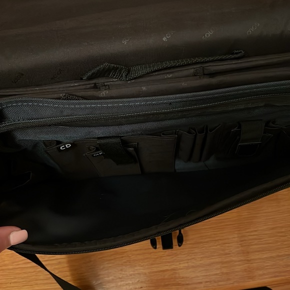 Solo navy padded laptop computer case NWOT - Picture 4 of 6